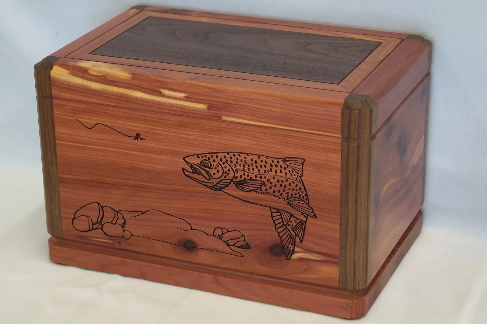 Fish-n-Fly Urn